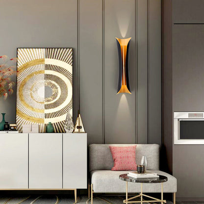 Modern Curl Wall Sconce Black Metal Indoor