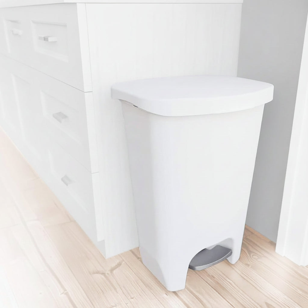 13 Gallon White Kitchen Trash Can Step