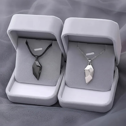 Necklace Couple Magnetic Heart
