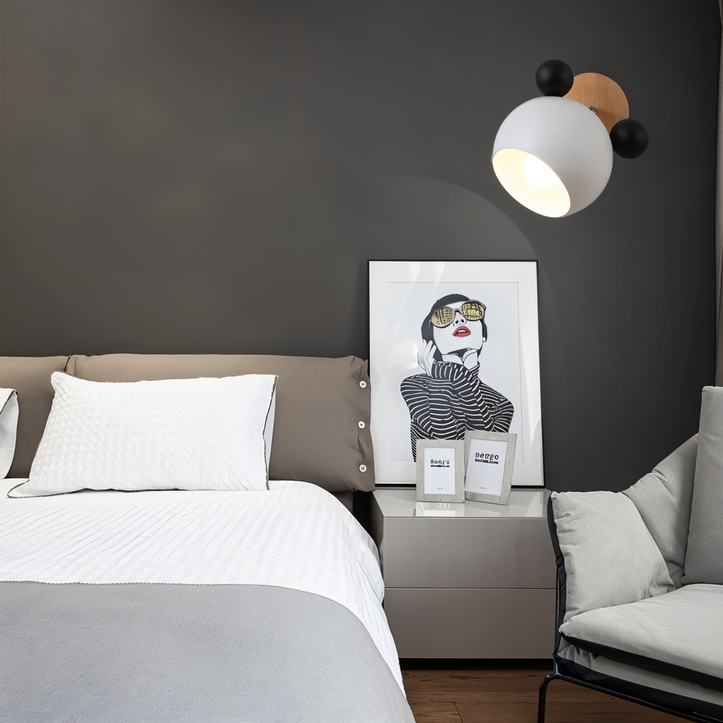 Flashmouse Wall Lamp Playful Modern Design
