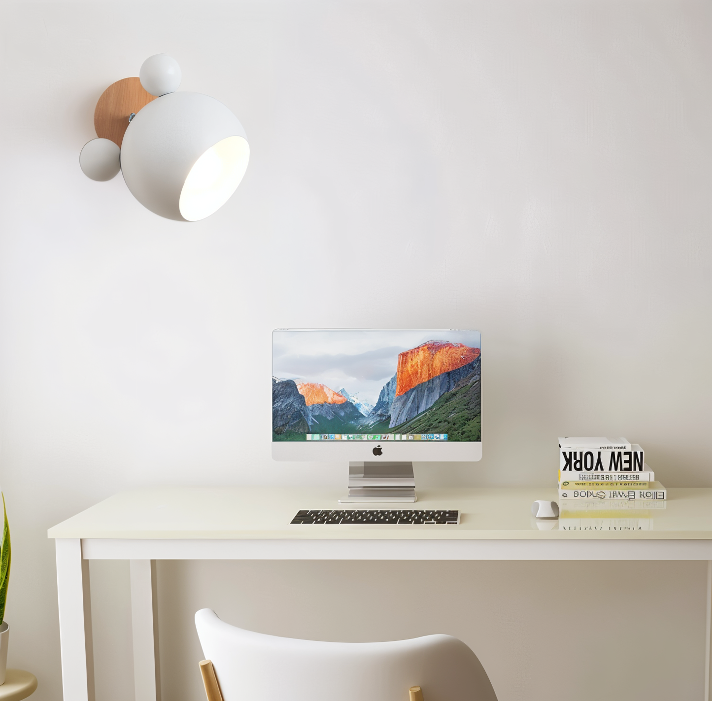 Flashmouse Wall Lamp Playful Modern Design